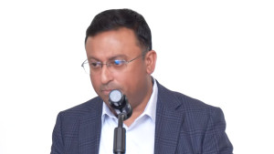 ‘আল্লাহ’র ঘরে এমন কর্মকাণ্ড ঠিক না’