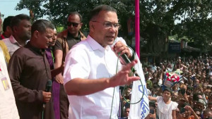 ‘সমাজের সব শ্রেণির মানুষের পাশে থাকার চেষ্টা করছি’