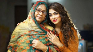 মা-হারা হলেন চিত্রনায়িকা পপি