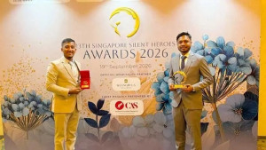 সিঙ্গাপুরের ‘সাইলেন্ট হিরোস’ পুরস্কার পেলেন বাংলাদেশের সাকিব