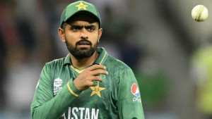 আন্তর্জাতিক ক্রিকেটে বাবরের নতুন কীর্তি