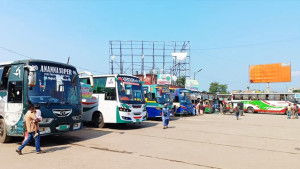 কিশোরগঞ্জ-মহাখালী রুটে বাস চলাচল শুরু