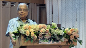 ব্যাংক খাত থেকে সরকারের ঋণ নেয়ার প্রবণতা অর্থনীতিতে  লাল সংকেত দিচ্ছে: অধ্যাপক মাহবুব আল্লাহ