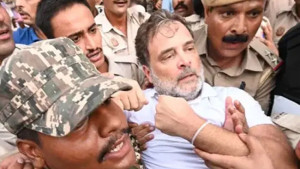 নয়াদিল্লিতে বিক্ষোভে গিয়ে ফের আটক রাহুল-প্রিয়াঙ্কা