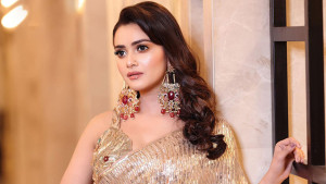 হত্যার হুমকির মামলায় সমন, ফেসবুকে যা বললেন তানজিন তিশা