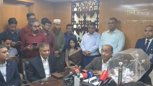লটারিতে ঢাকার ১৮ সাবরেজিস্ট্রার বদলি