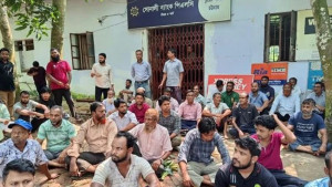 চুয়েটে বেতন বন্ধের নির্দেশ, তারপর যা হলো!