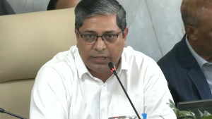‘স্থানীয় নির্বাচন নিয়ে কলঙ্ক নিতে চায় না সরকার’