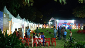বাংলা একাডেমি প্রাঙ্গণে চলছে ‘ঐতিহ্য বুক কার্নিভাল ২০২৬’