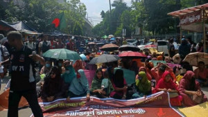 শাহবাগে প্রাথমিকের নিয়োগবঞ্চিতদের অবস্থান